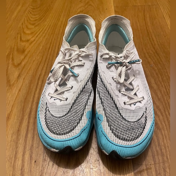 Nike ZoomX Vaporfly Next% 2 - Picture 3 of 5